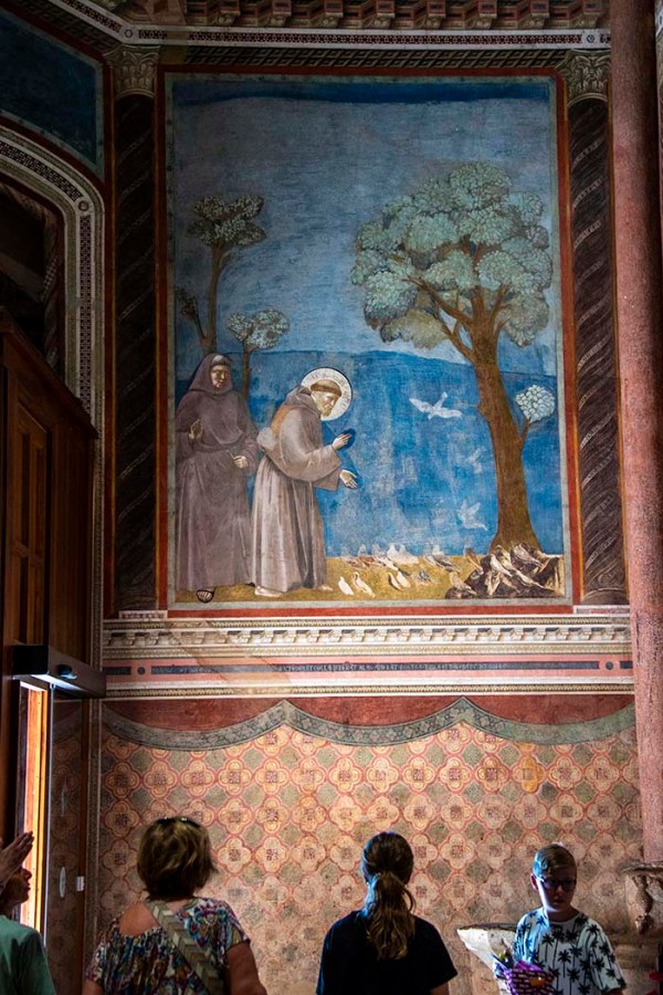 Frans taler til fuglene, freske i basilikaen i Assisi.
